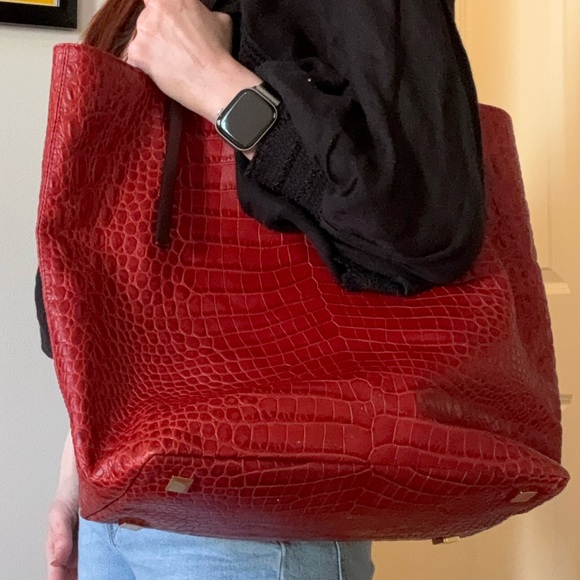 Michael Kors Runway Collection Gia Slouchy Red Crocodile-Patterned Tote - Picture 2 of 8